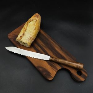 Couteau à pain loupe d'orme