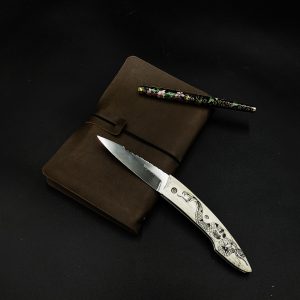 Huppe scrimshaw serpent crane